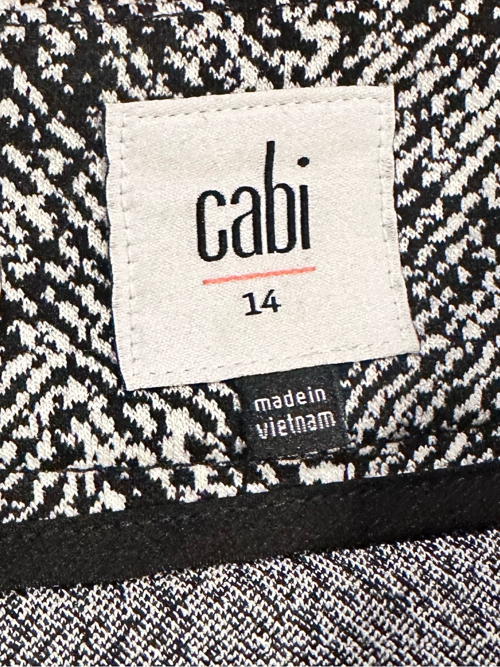 CAbi Agent Black and White Herringbone Pencil Skirt size 14 - Picture 4 of 9